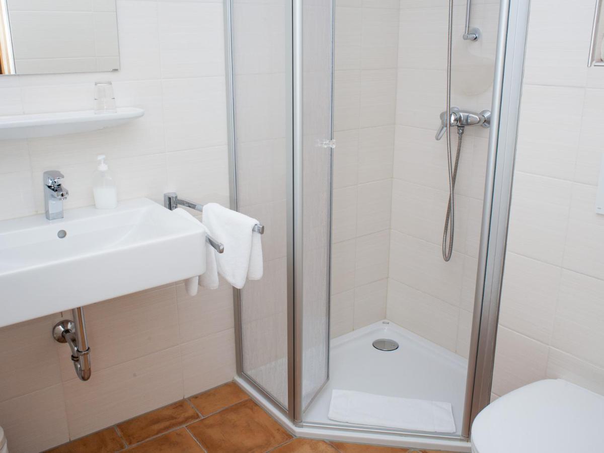 Gasthof Zur Behringersmuhle Hotel Goessweinstein Luaran gambar