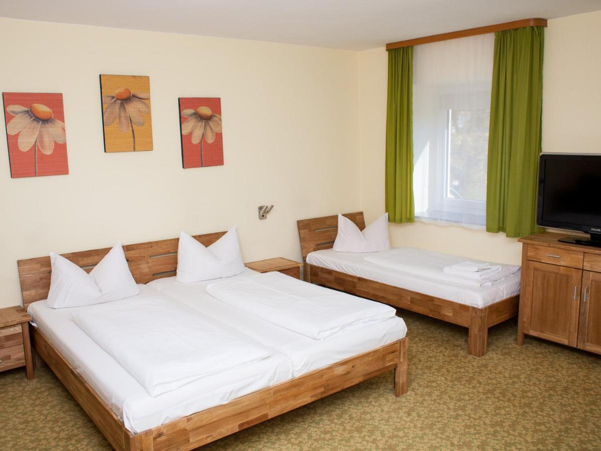 Gasthof Zur Behringersmuhle Hotel Goessweinstein Luaran gambar